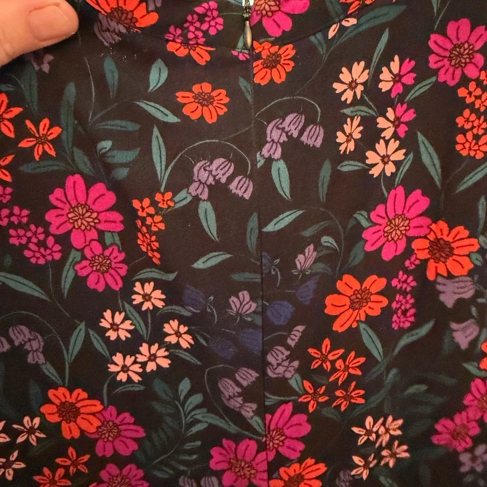 CeCe Black Midi Dress with Pink and Orange Floral Pattern - Picture 6 of 8